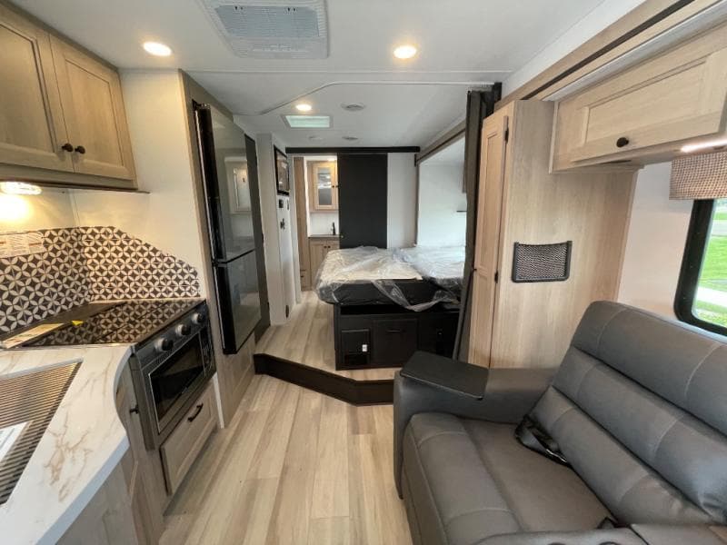 2025 Forest River 2025 Forest River Sunseeker - thumbnail 34