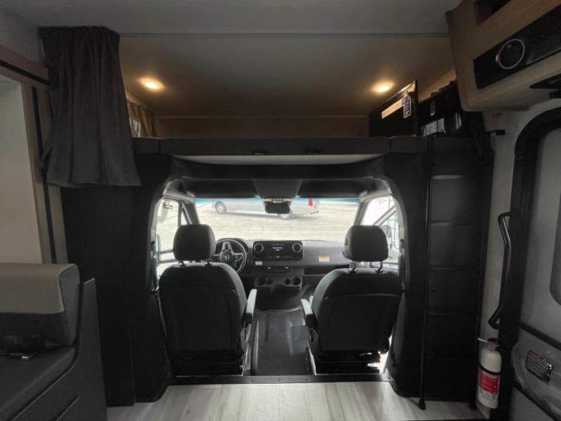 2025 Forest River 2025 Forest River Forester - thumbnail 11