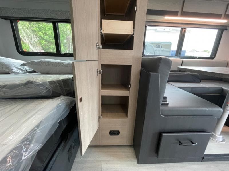 2025 Forest River 2025 Forest River Forester - thumbnail 15