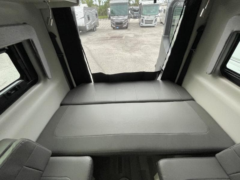 2023 Thor Motor Coach 2023 Thor Motor Coach Sanctuary - thumbnail 34