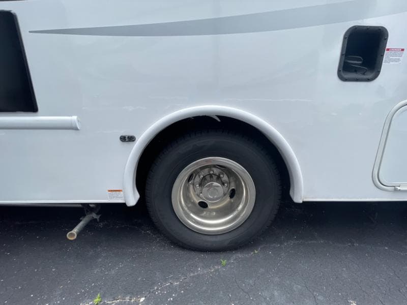 2025 Nexus RV 2025 Nexus RV Triumph - thumbnail 6