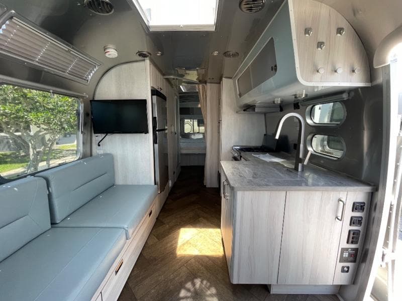 2023 Airstream 2023 Airstream INTERNATIONAL - thumbnail 12