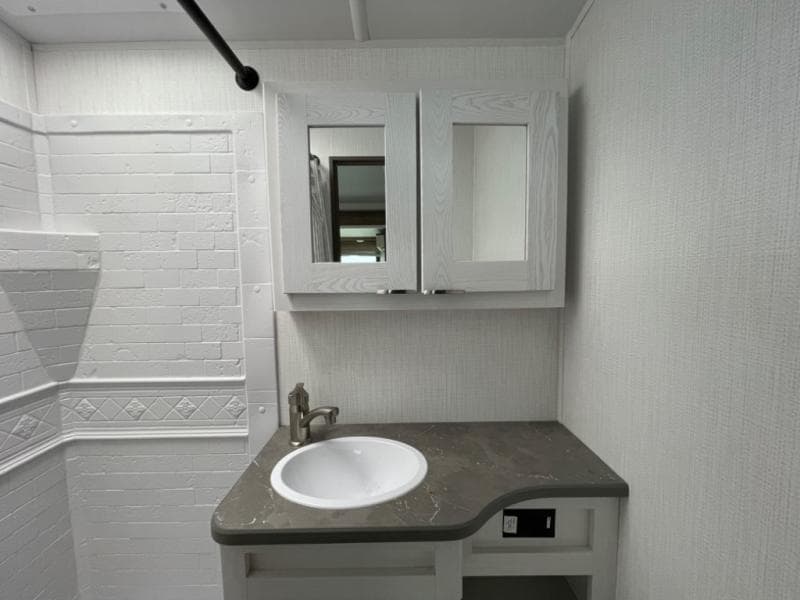 2025 Cruiser 2025 Cruiser Mpg - thumbnail 20