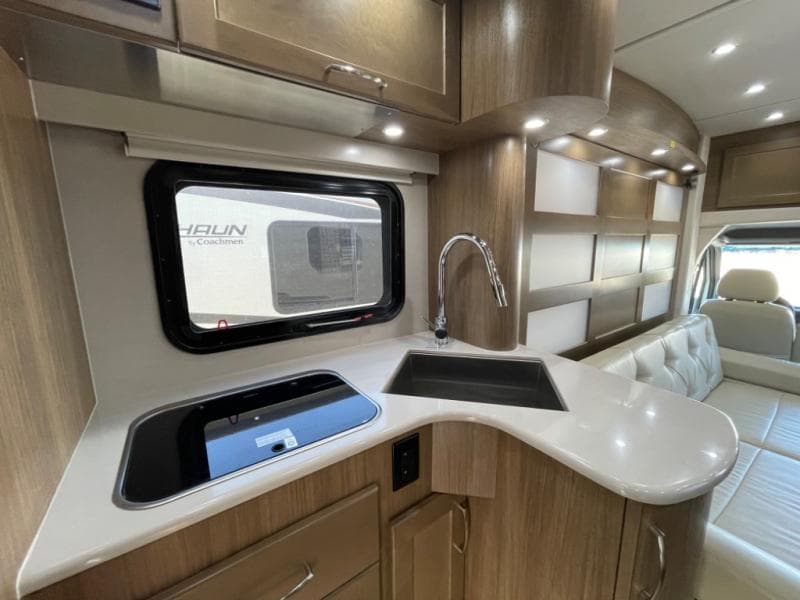 2019 Pleasure-Way 2019 Pleasure-Way Plateau - thumbnail 14