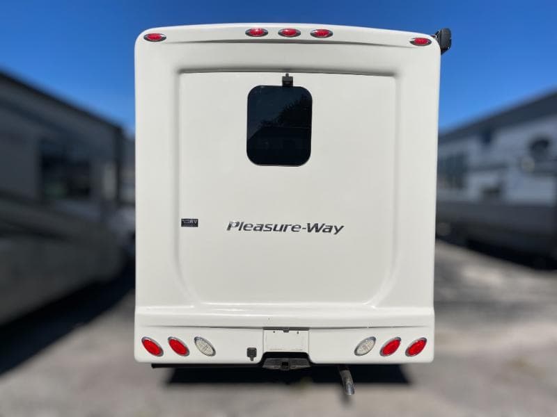 2019 Pleasure-Way 2019 Pleasure-Way Plateau - thumbnail 5
