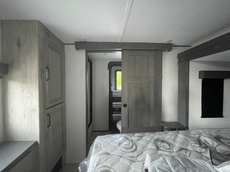 2025 Keystone RV 2025 Keystone RV Alpine Avalanche Edition - thumbnail 22