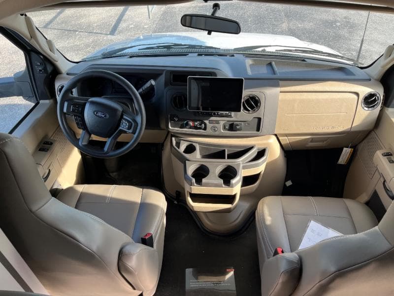 2025 Thor Motor Coach 2025 Thor Motor Coach Quantum - thumbnail 30