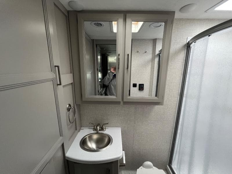 2025 Thor Motor Coach 2025 Thor Motor Coach Quantum - thumbnail 49