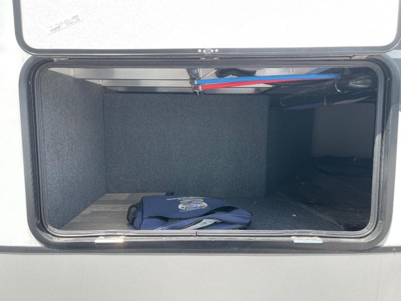 2023 Coachmen 2023 Coachmen Chaparral - thumbnail 8