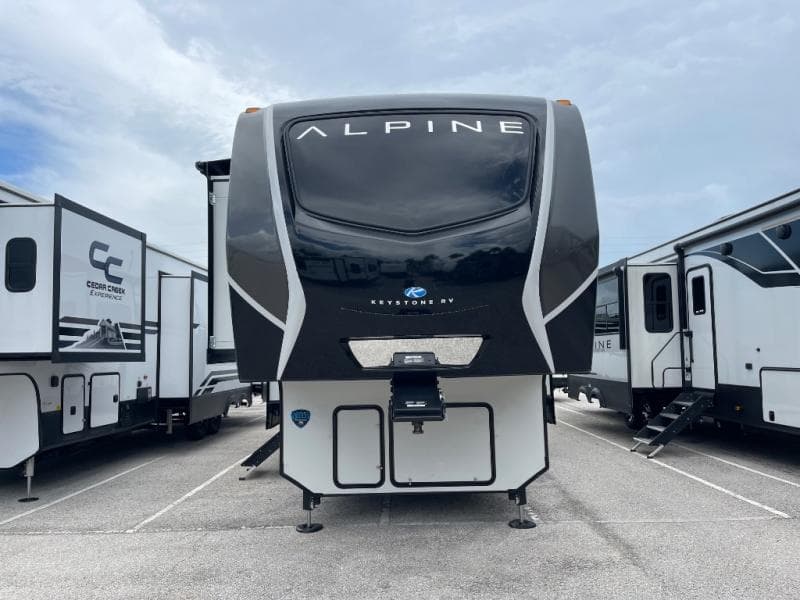 2025 Keystone RV 2025 Keystone RV Alpine Avalanche Edition - thumbnail 4