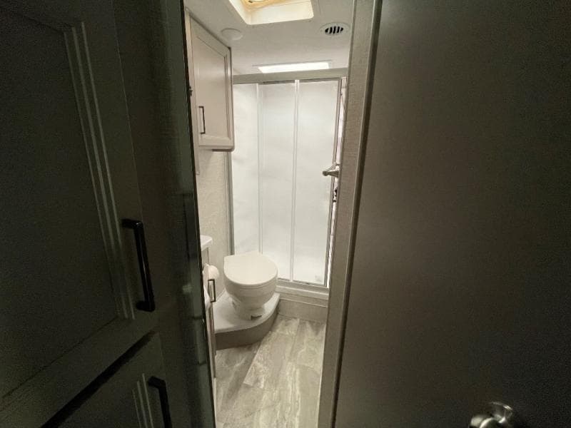 2024 Thor Motor Coach 2024 Thor Motor Coach Quantum - thumbnail 27