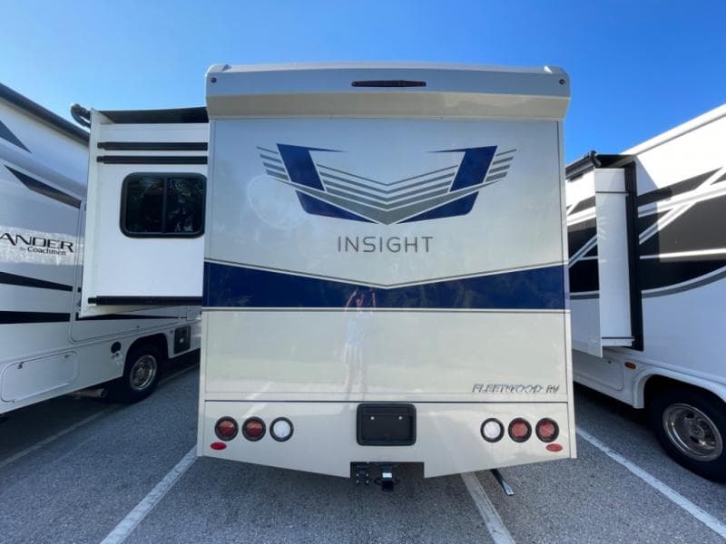 2025 Fleetwood RV 2025 Fleetwood RV Insight - thumbnail 7