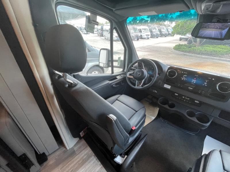 2025 Fleetwood RV 2025 Fleetwood RV Insight - thumbnail 16