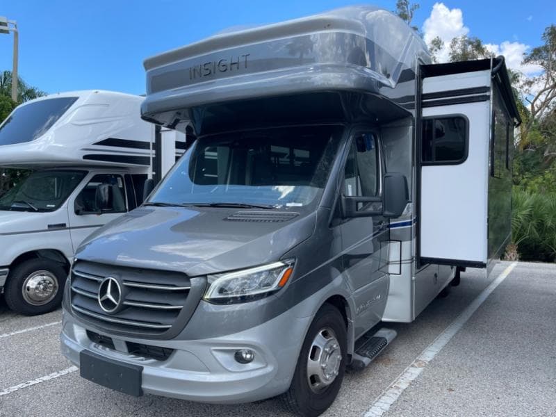 2025 Fleetwood RV 2025 Fleetwood RV Insight - thumbnail 4