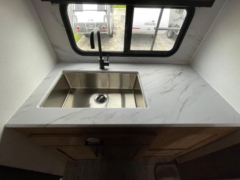 2025 Coachmen 2025 Coachmen Freedom Express Ultra Lite - thumbnail 32