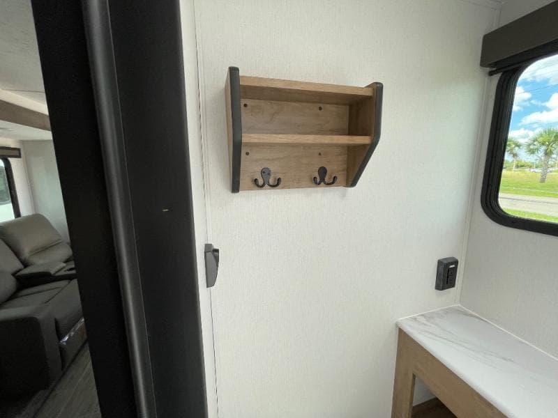 2025 Coachmen 2025 Coachmen Freedom Express Ultra Lite - thumbnail 37