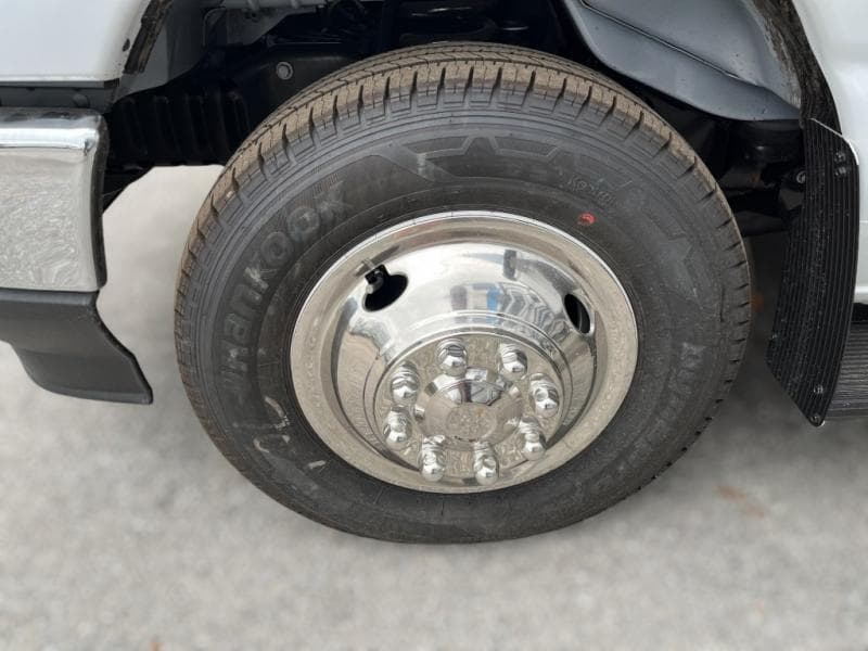 2025 Thor Motor Coach 2025 Thor Motor Coach Quantum - thumbnail 4