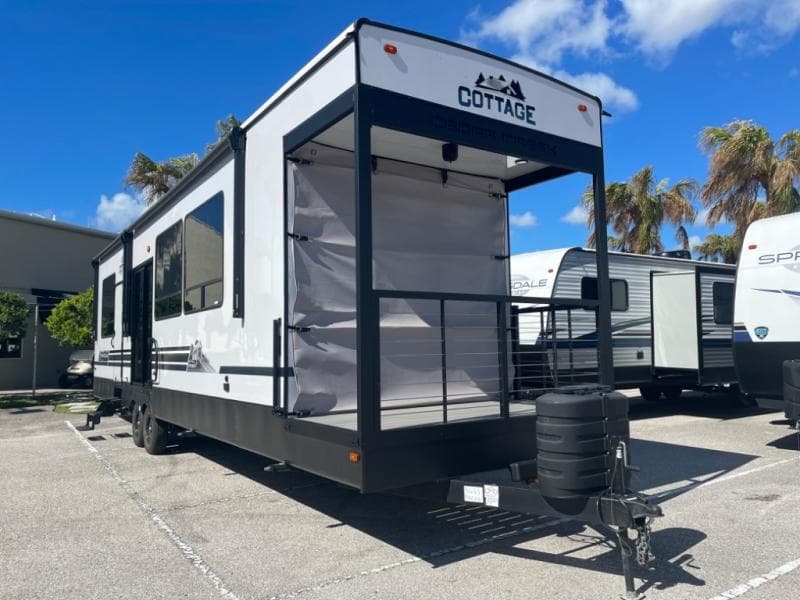 2024 Cedar Creek Cottage 40CFD