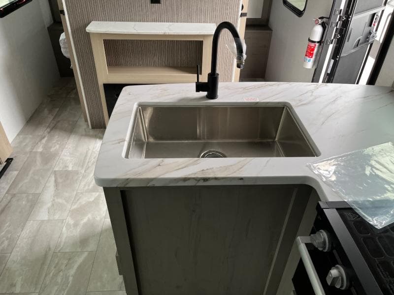 2025 Dutchmen 2025 Dutchmen Kodiak - thumbnail 23