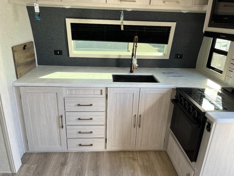 2025 Surveyor 2025 Surveyor SURVEYOR GRAND - thumbnail 15