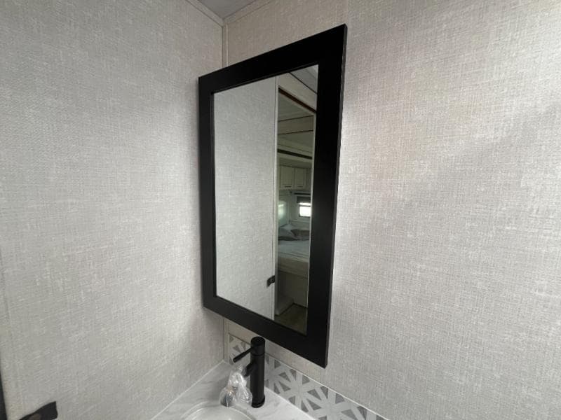 2025 Surveyor 2025 Surveyor SURVEYOR GRAND - thumbnail 30