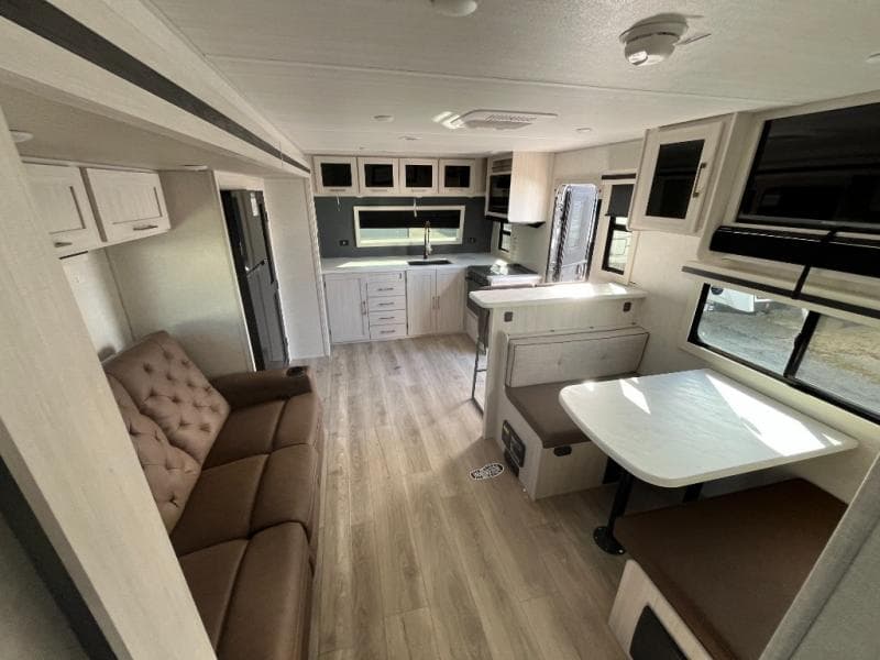 2025 Surveyor 2025 Surveyor SURVEYOR GRAND - thumbnail 40