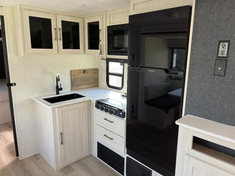 2025 Surveyor Legend 2025 Surveyor Legend Surveyor Legend - thumbnail 14