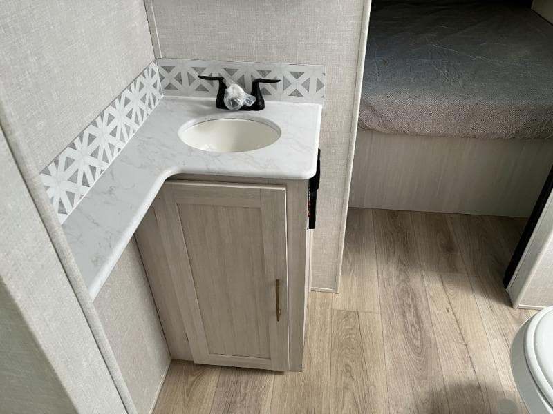 2025 Surveyor Legend 2025 Surveyor Legend Surveyor Legend - thumbnail 25