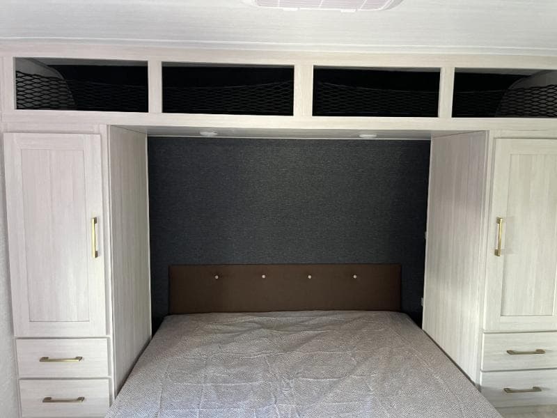 2025 Surveyor Legend 2025 Surveyor Legend Surveyor Legend - thumbnail 30