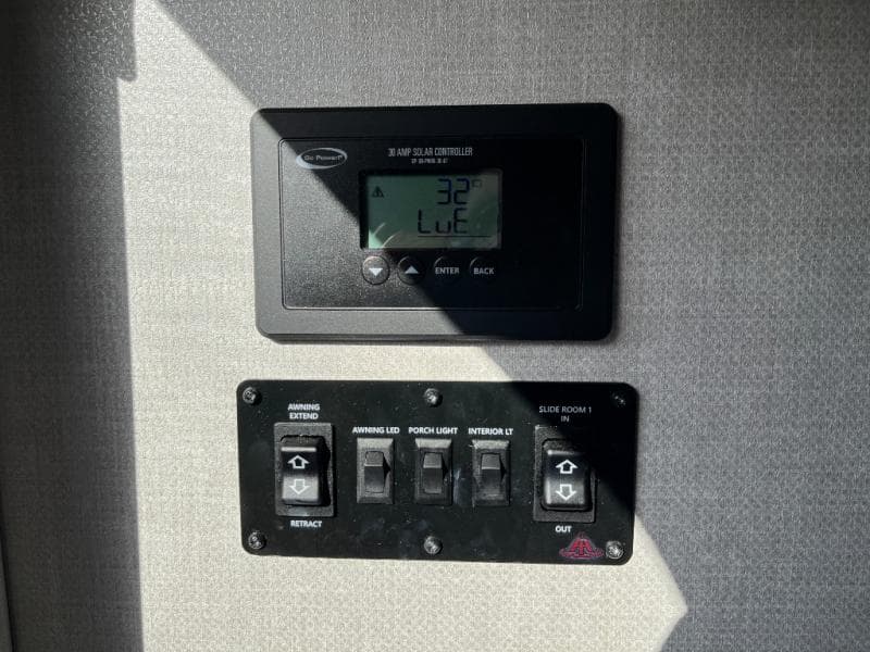 2025 Surveyor Legend 2025 Surveyor Legend Surveyor Legend - thumbnail 9