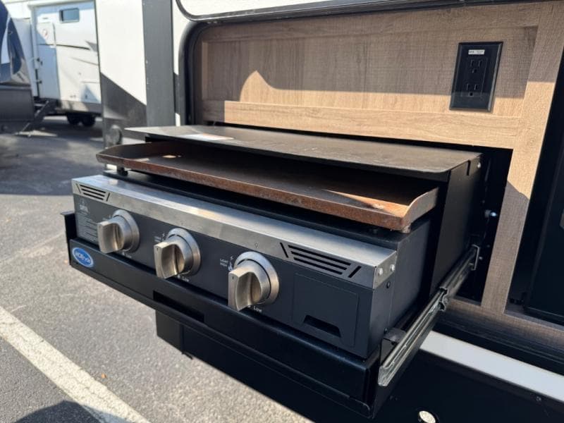 2022 Grand Design 2022 Grand Design Imagine - thumbnail 7