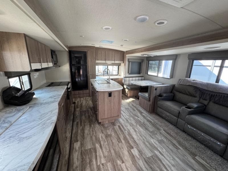 2022 Grand Design 2022 Grand Design Imagine - thumbnail 9