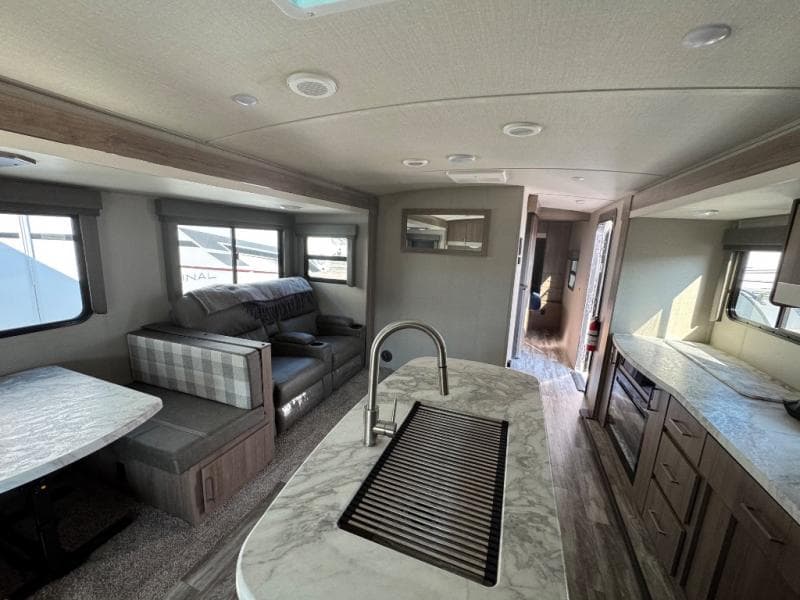 2022 Grand Design 2022 Grand Design Imagine - thumbnail 10