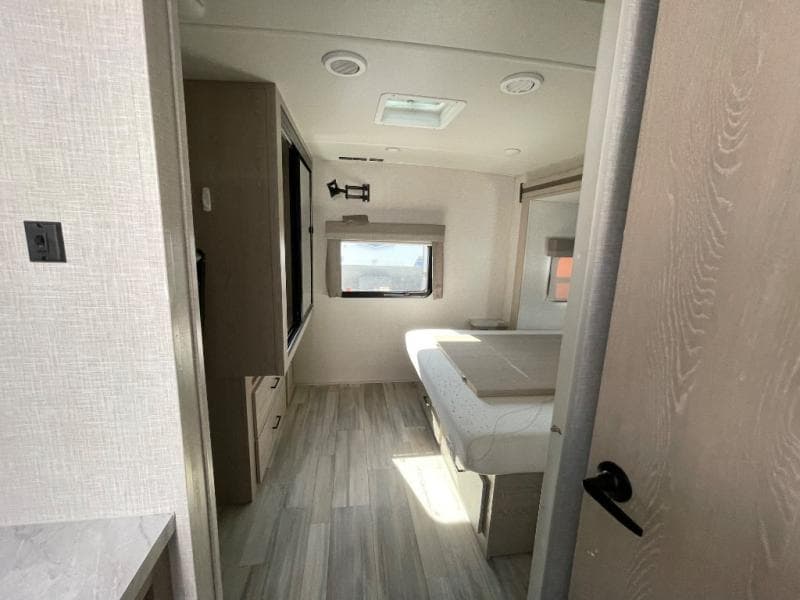 2023 Flagstaff 2023 Flagstaff Micro Lite - thumbnail 12