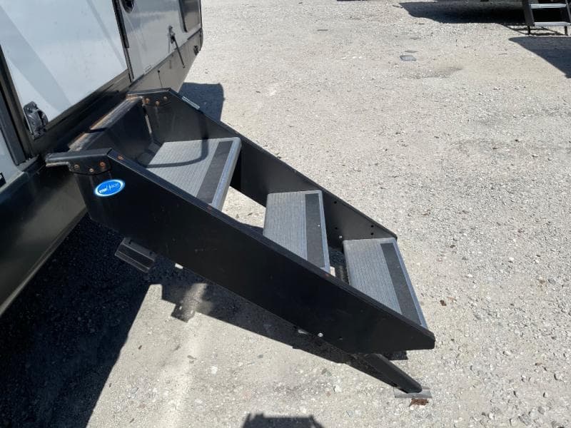 2023 Flagstaff 2023 Flagstaff Micro Lite - thumbnail 38