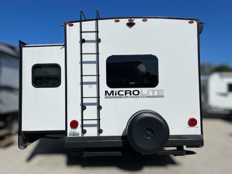 2023 Flagstaff 2023 Flagstaff Micro Lite - thumbnail 5