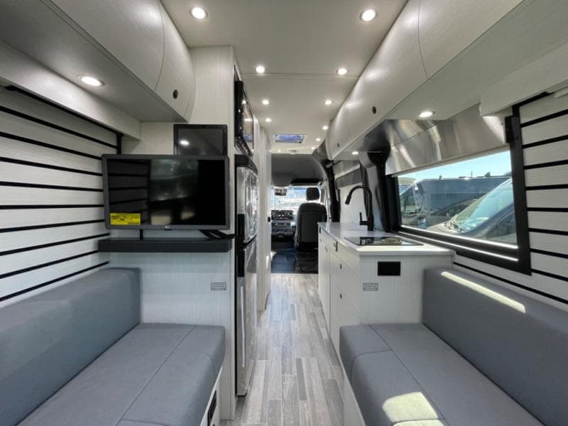 2025 Pleasure-Way 2025 Pleasure-Way Plateau - thumbnail 12