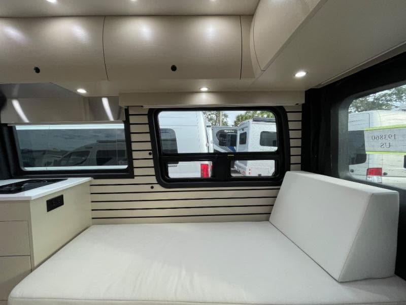 2025 Pleasure-Way 2025 Pleasure-Way Plateau - thumbnail 11