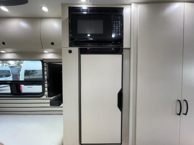 2025 Pleasure-Way 2025 Pleasure-Way Plateau - thumbnail 14