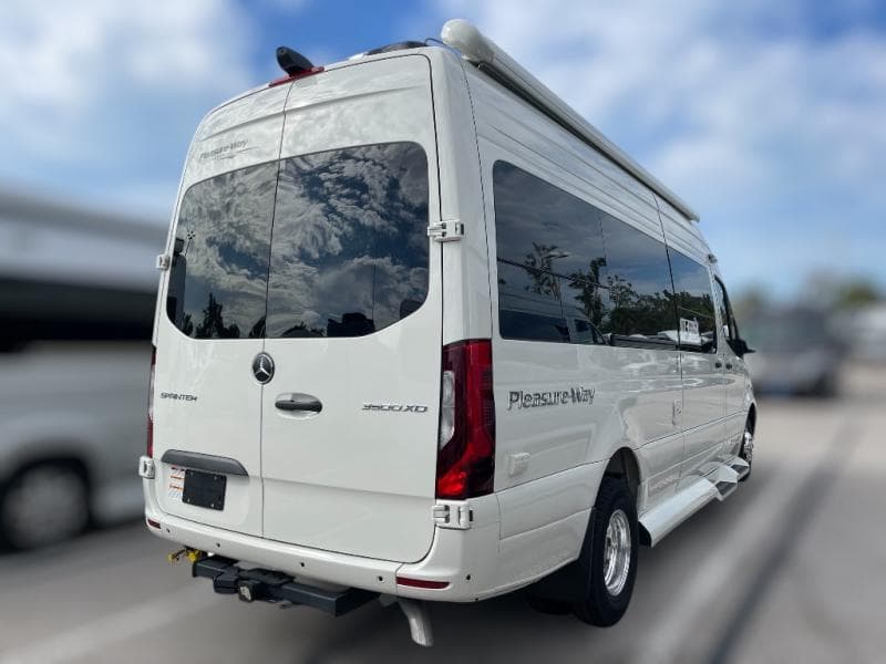 2025 Pleasure-Way 2025 Pleasure-Way Plateau - thumbnail 6