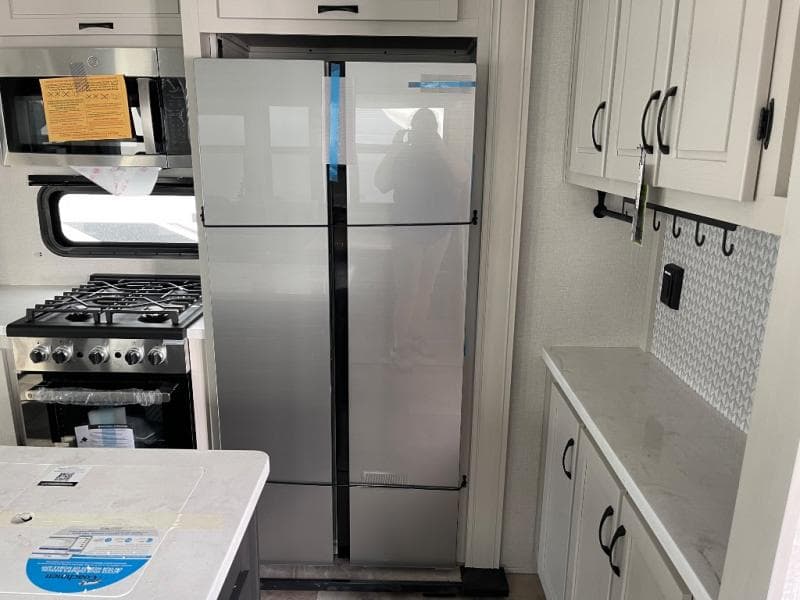 2025 Coachmen 2025 Coachmen Brookstone - thumbnail 23