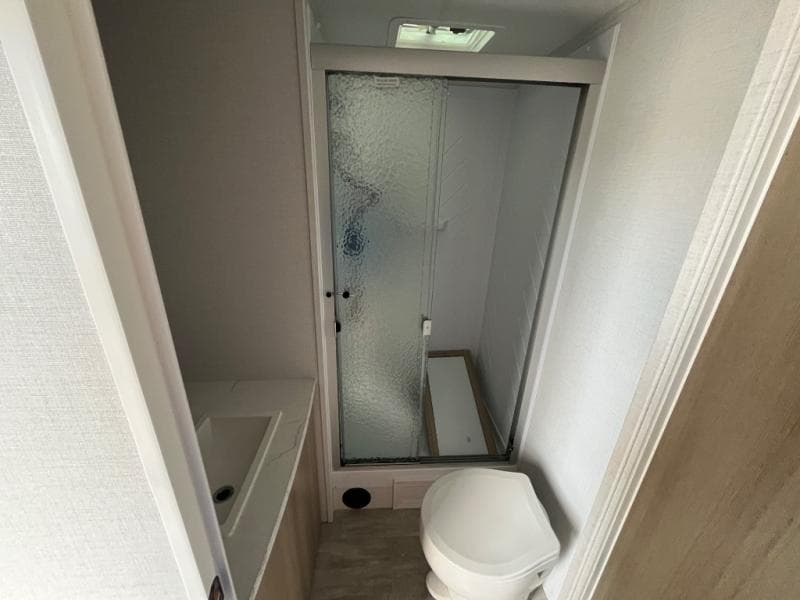 2025 Dutchmen 2025 Dutchmen Kodiak - thumbnail 16