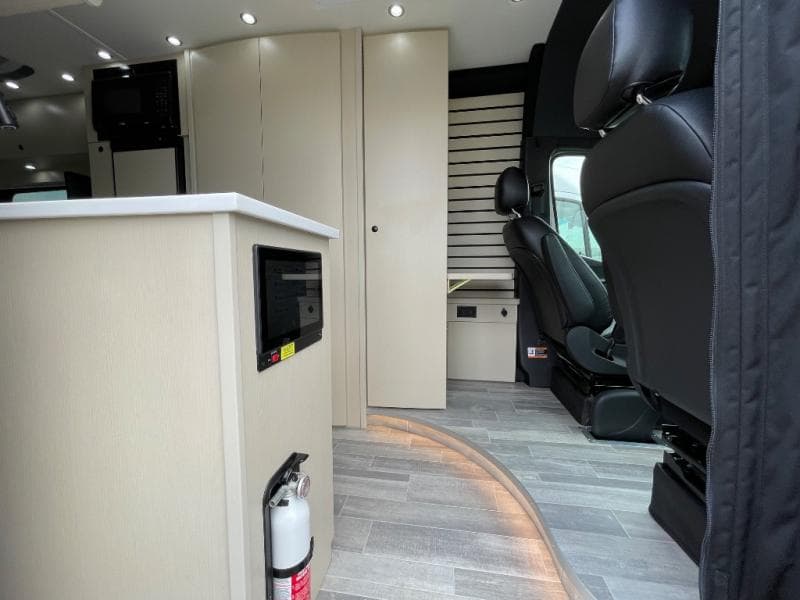 2025 Pleasure-Way 2025 Pleasure-Way Plateau - thumbnail 6