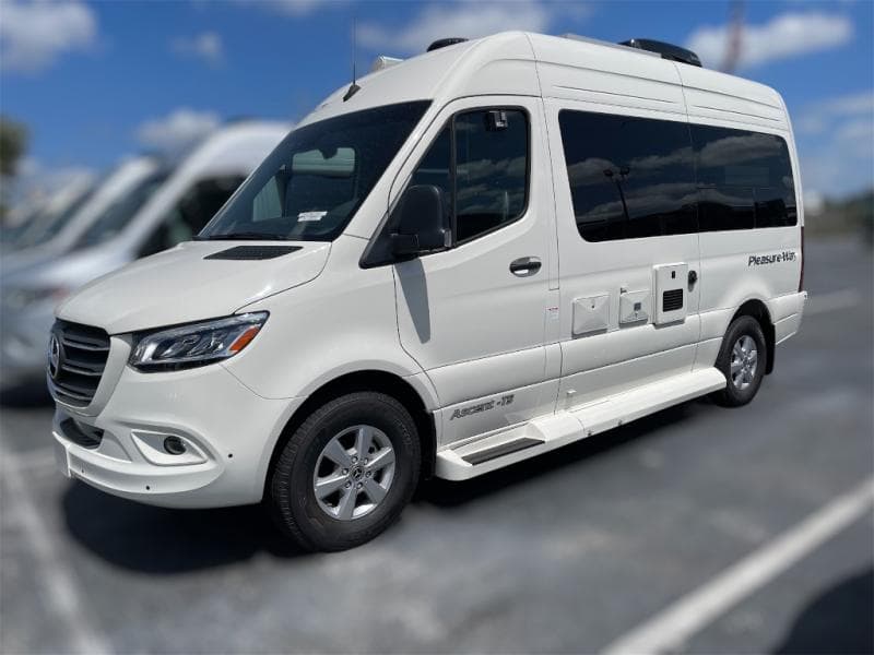 2025 Pleasure-Way 2025 Pleasure-Way Ascent - thumbnail 3