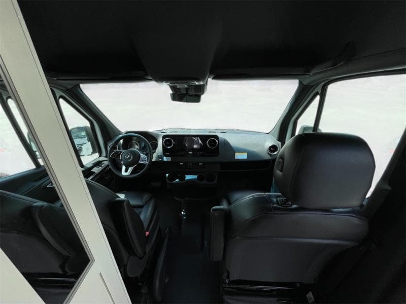 2025 Pleasure-Way 2025 Pleasure-Way Ascent - thumbnail 4