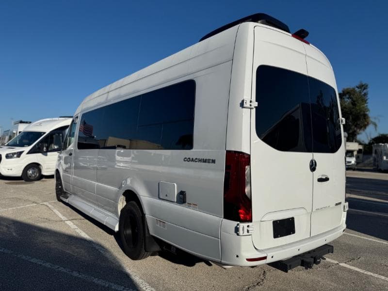 2025 Coachmen 2025 Coachmen Galleria - thumbnail 4