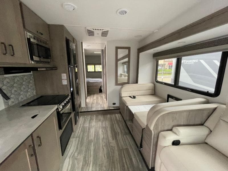 2025 Gulf Stream 2025 Gulf Stream Conquest - thumbnail 25