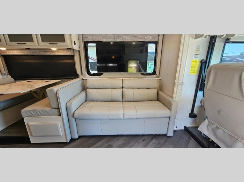 2024 Holiday Rambler 2024 Holiday Rambler Eclipse - thumbnail 6