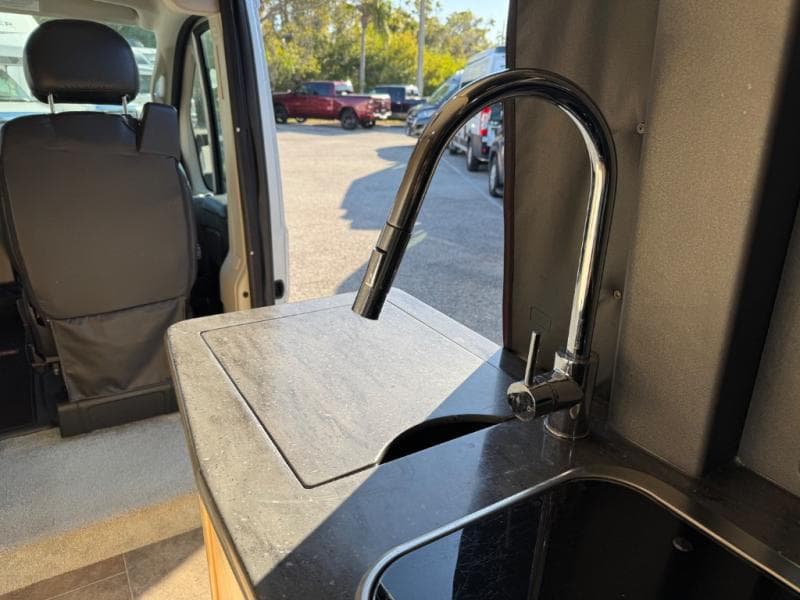 2021 Pleasure-Way 2021 Pleasure-Way Lexor - thumbnail 11