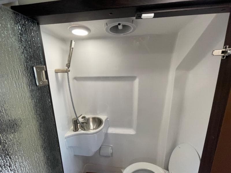 2025 Midwest Automotive Designs 2025 Midwest Automotive Designs Passage - thumbnail 17